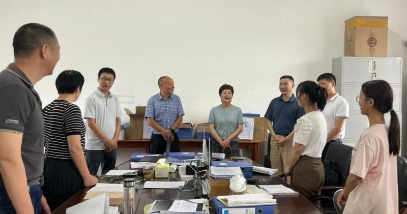 县委巡察工作领导小组开展中期调研